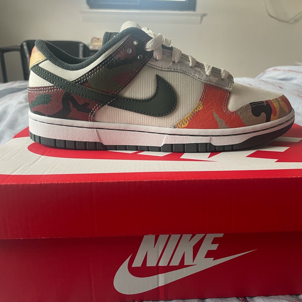 Nike dunk low camo